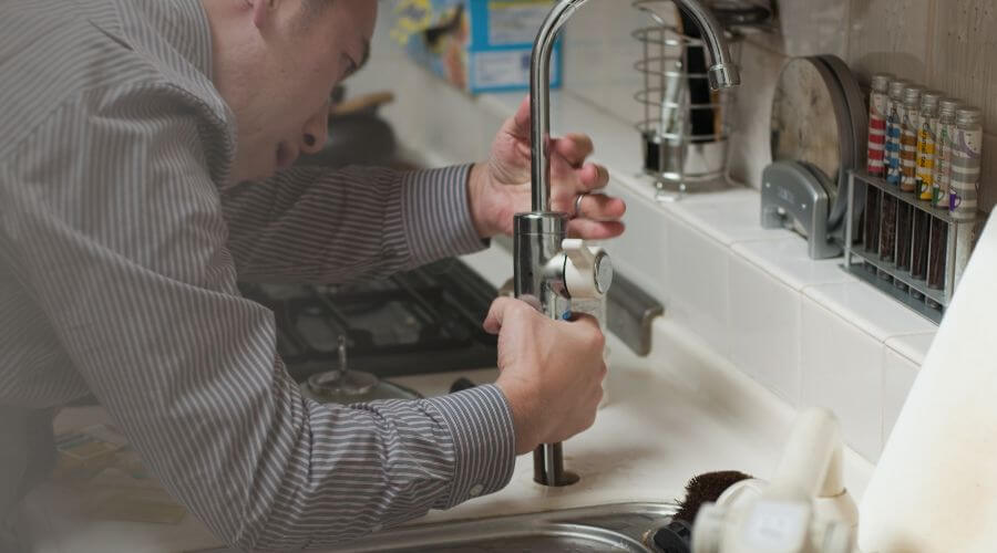 Professional sink repair in De Kalb, MS